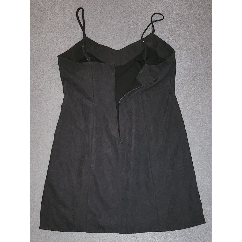 Forever 21 Size Large Solid Black Sleeveless Short Dress Pleated‎ - Picture 5 of 5